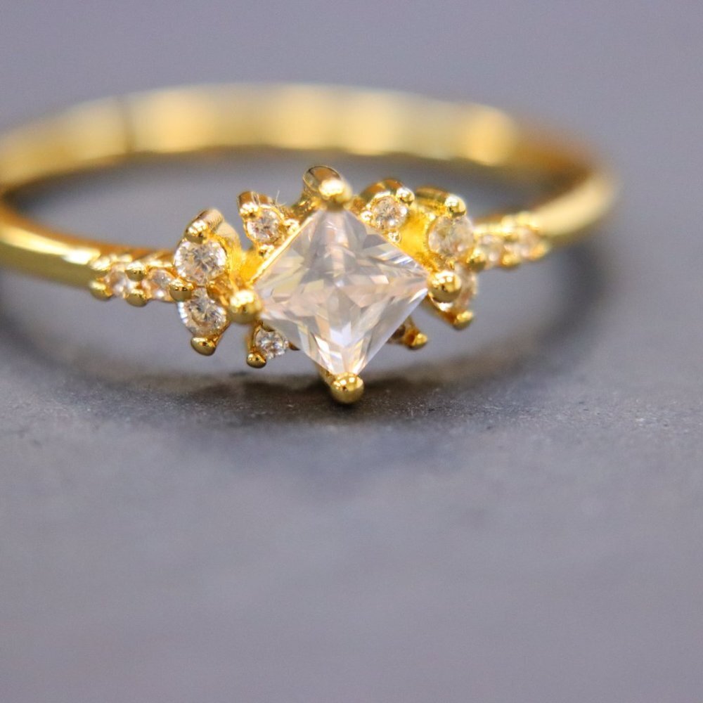😍Noble Square Flower Gold Plated Princess Ring for Women, LDMCM074-6 - Picture 12 of 14